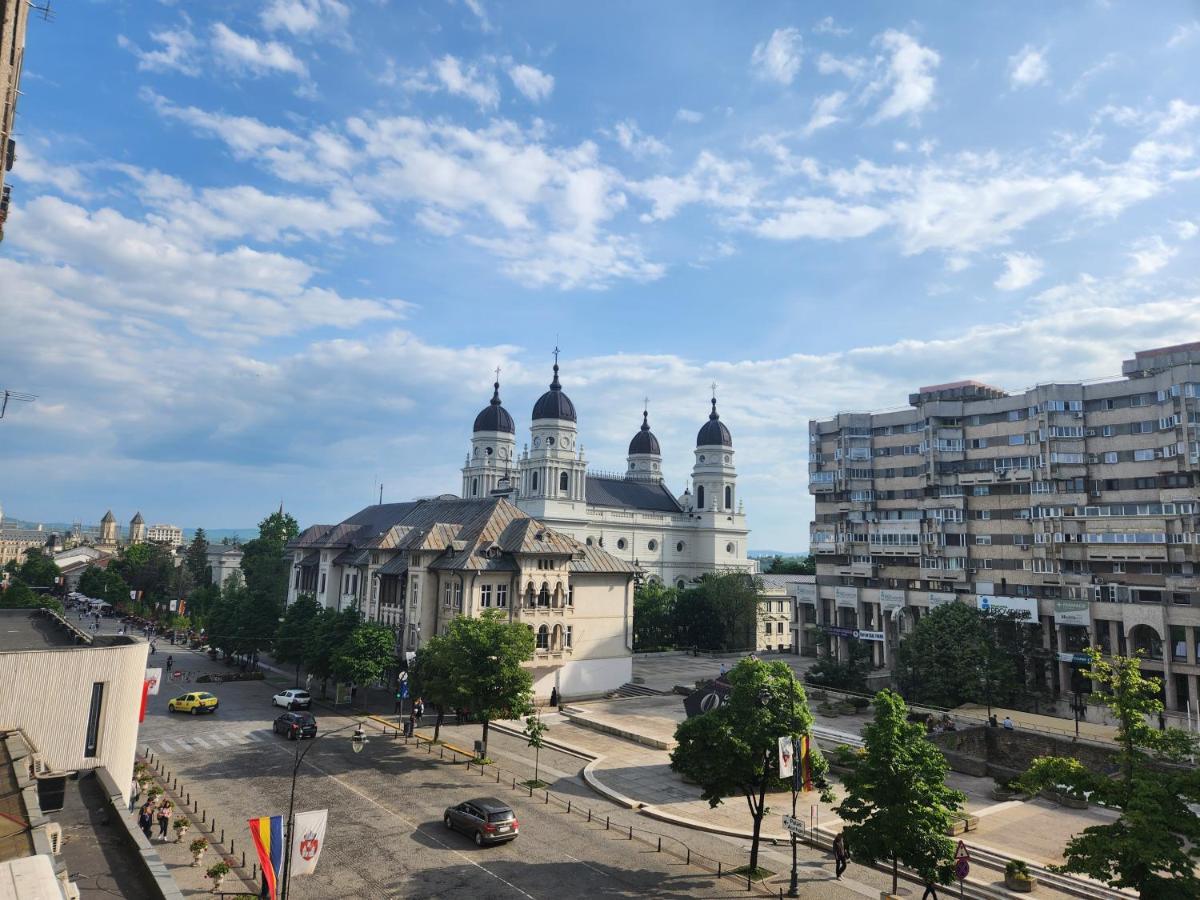 Stefan Cel Mare Boulevard Pedestrian Street Palas Iasi Esterno foto